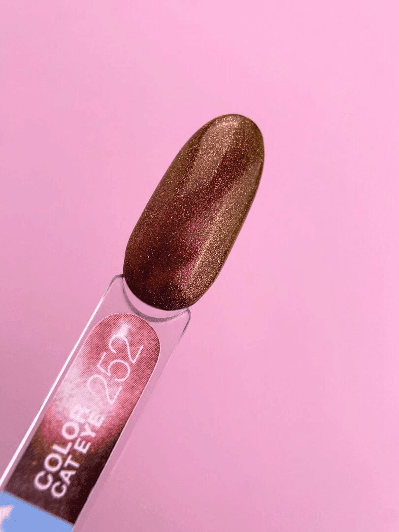 Гель-лак LUNA Color Cat Eye №252, 13ml — 2
