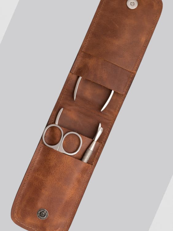 Набор инструментов OLTON+чехол (кожа) 3 предмета (кус.для кожи М, нож.100мм, топ.-лоп.) АССОРТ. — 2