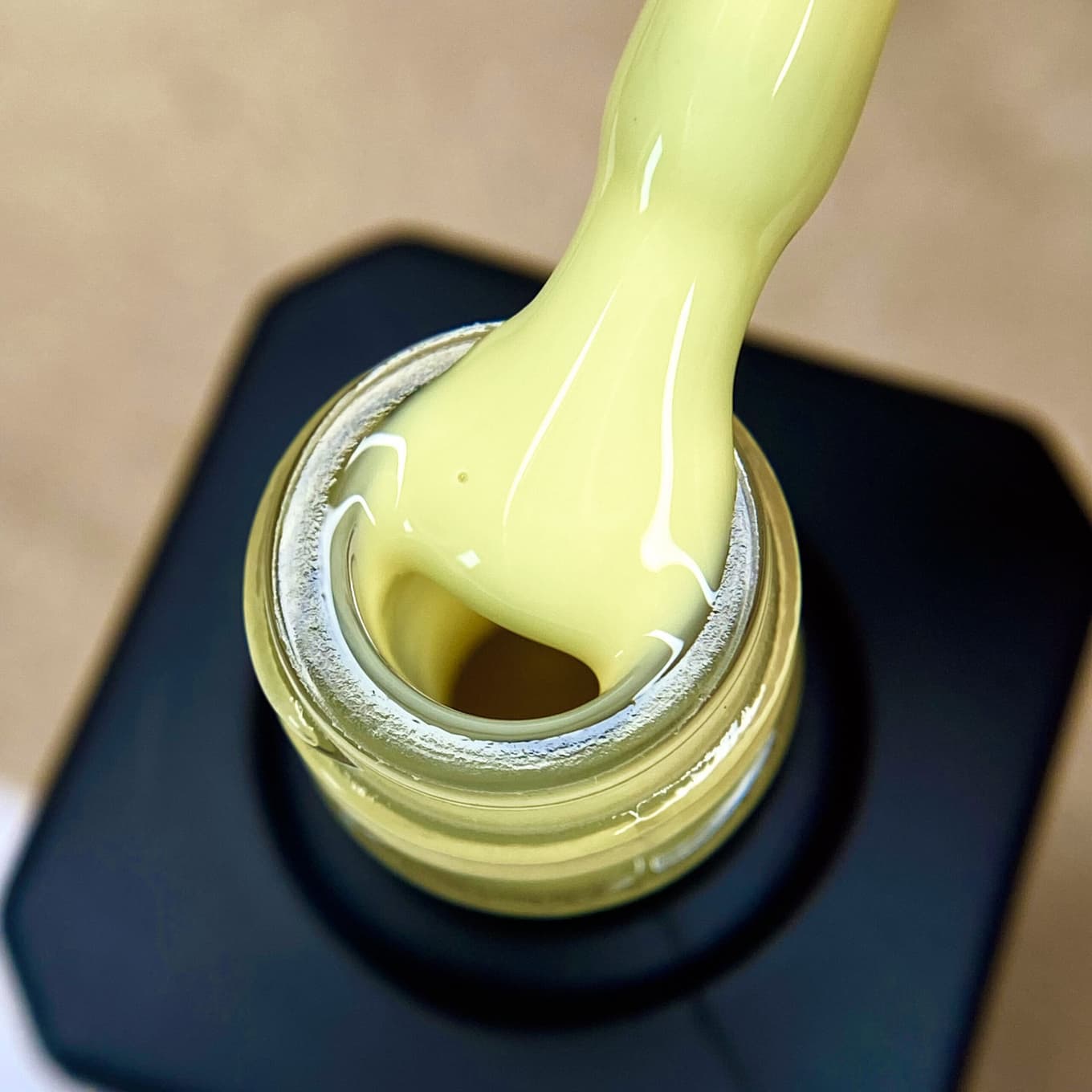 Каучуковая база Nika Zemlyanikina Rubber base Sunny, 15 мл — 2