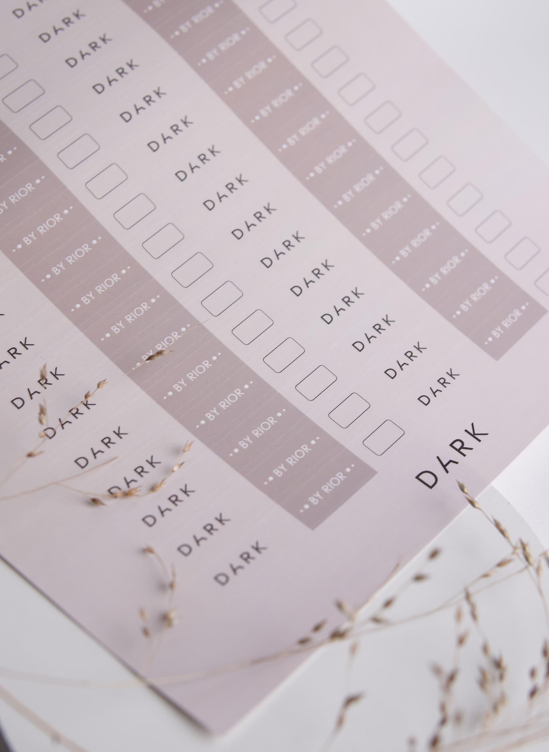 Наклейки на типси Dark бежеві — фото 1