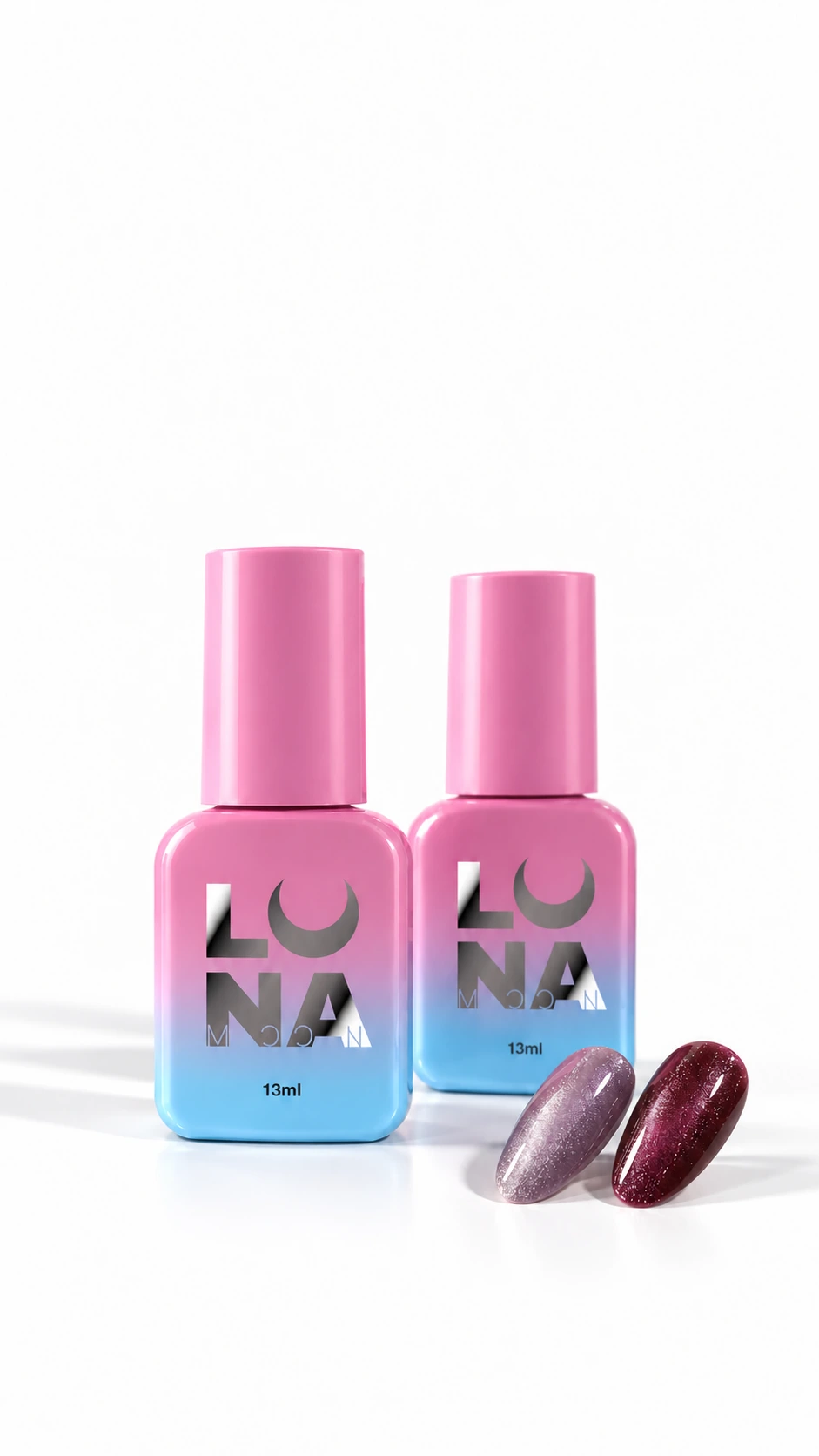Два флакона LUNAmoon Cat Eye Base 13 мл и магнитные типсы на светлом фоне